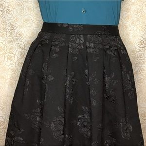 ⚡️ SALE ⚡️ Elle Black Floral Embossed Skirt